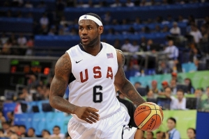 里德谈梦八队：有次训练当詹姆斯上演暴力扣篮后 训练直接被叫停