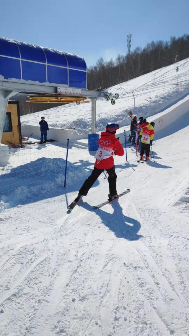 开云线上入口-【手记】跟着谷爱凌奔跑：你把韭菜盒子落山下了...