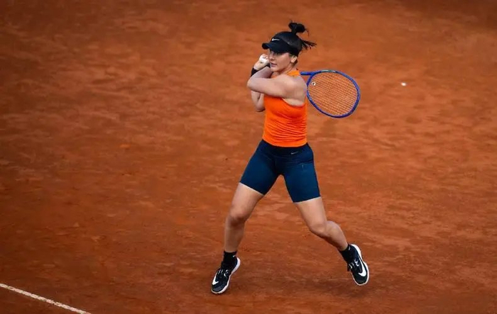 从希望赛出局到挑战赛夺冠!安德莱斯库一波五连胜,证明自己仍在|决赛|美国网球公开赛|WTA1000|罗杰斯杯|选手_新浪体育_新浪新闻