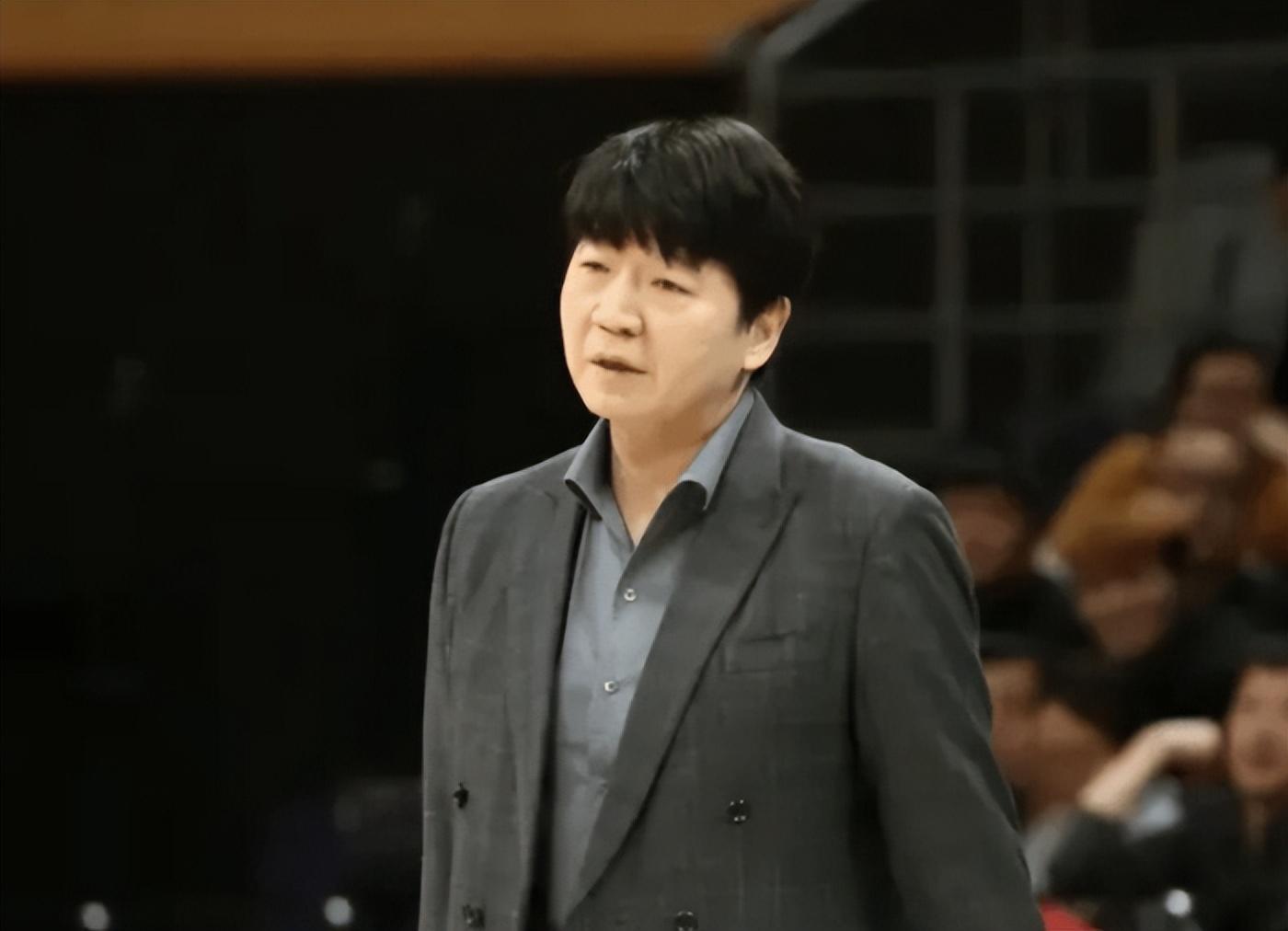 开云网站-山东崩了N年的三分终于有救了！王证搭配陈林坚，空间+威慑力拉满