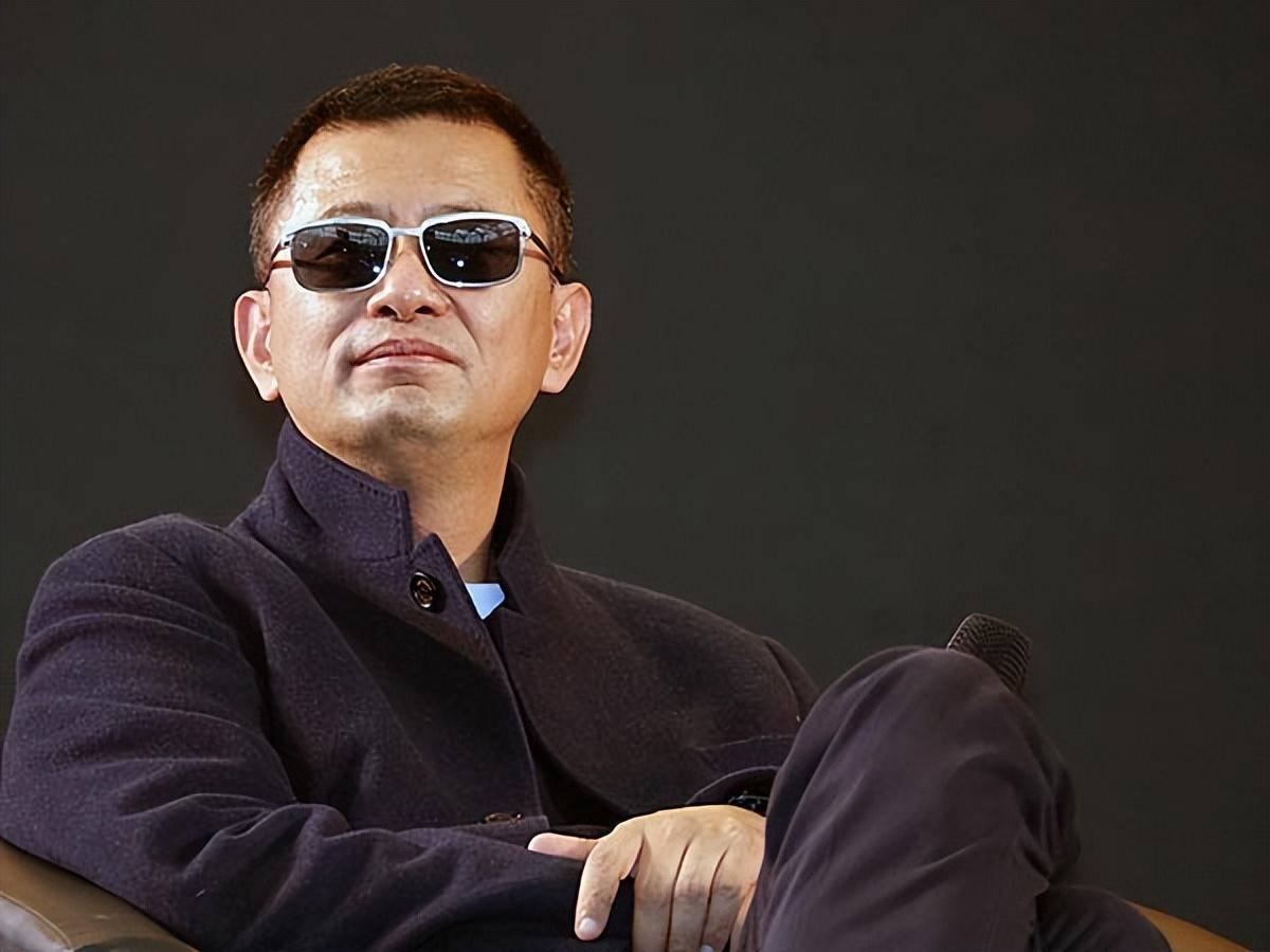 开云网站-陪玩陪睡不够！集体开嫖、舔手指、目无王法，阴暗面彻底藏不住了