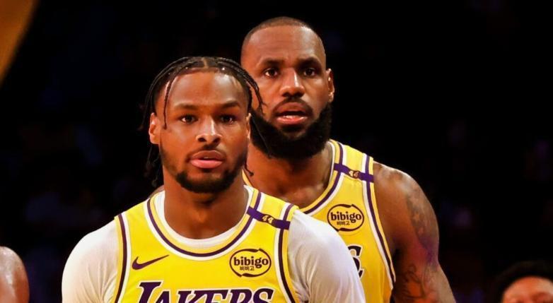 开云网站-首个3-0诞生！湖人拒绝15分逆转詹姆斯3分绝平！詹姆斯父子创纪录