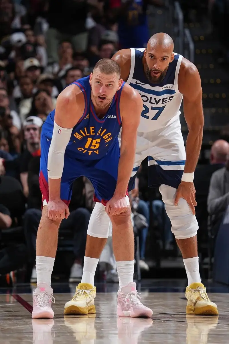 开云线上入口-多森姆势不可挡，戈贝尔一柱擎天，森林狼赢得尊重